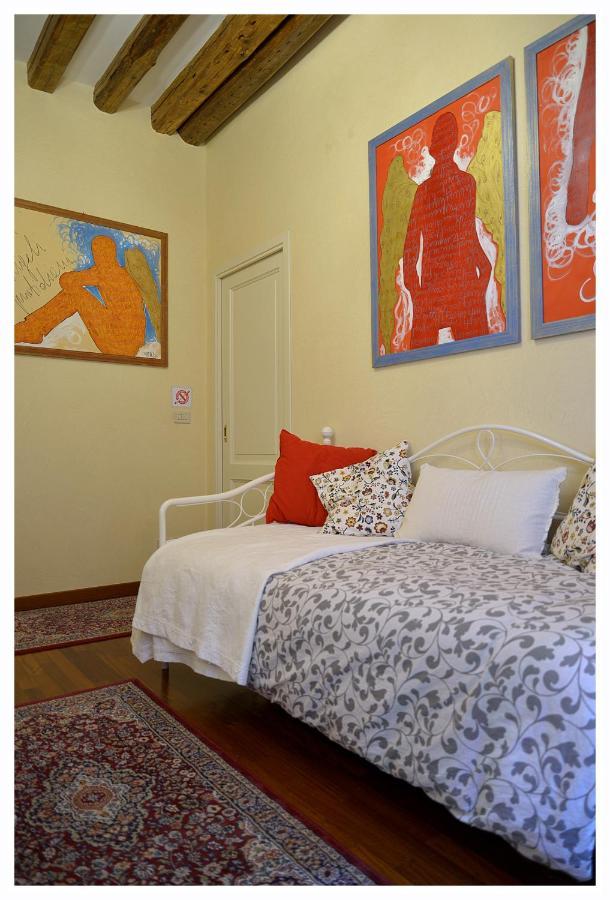 Domus Dea Apartment Venesia Bagian luar foto