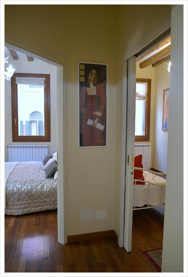 Domus Dea Apartment Venesia Bagian luar foto